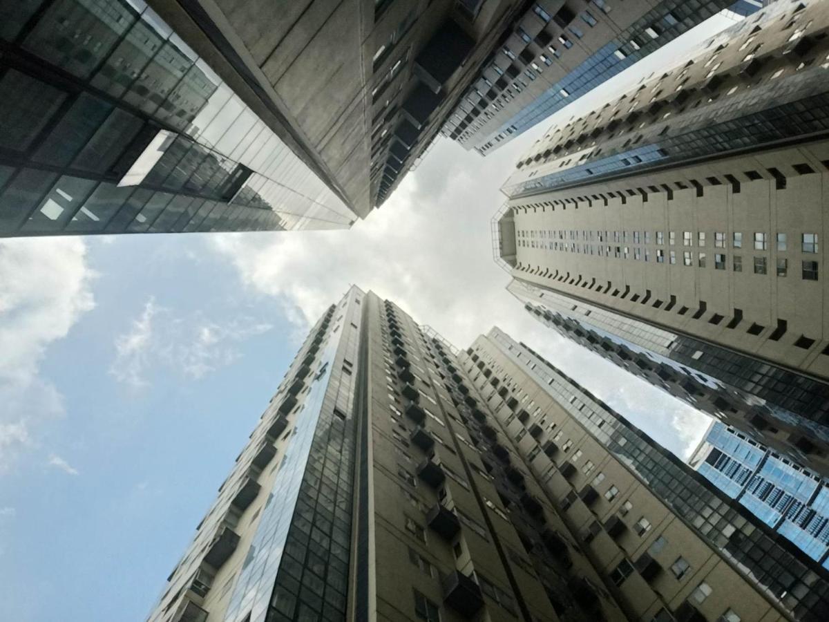 Fort Victoria Condominium Tower C Taguig Exteriör bild